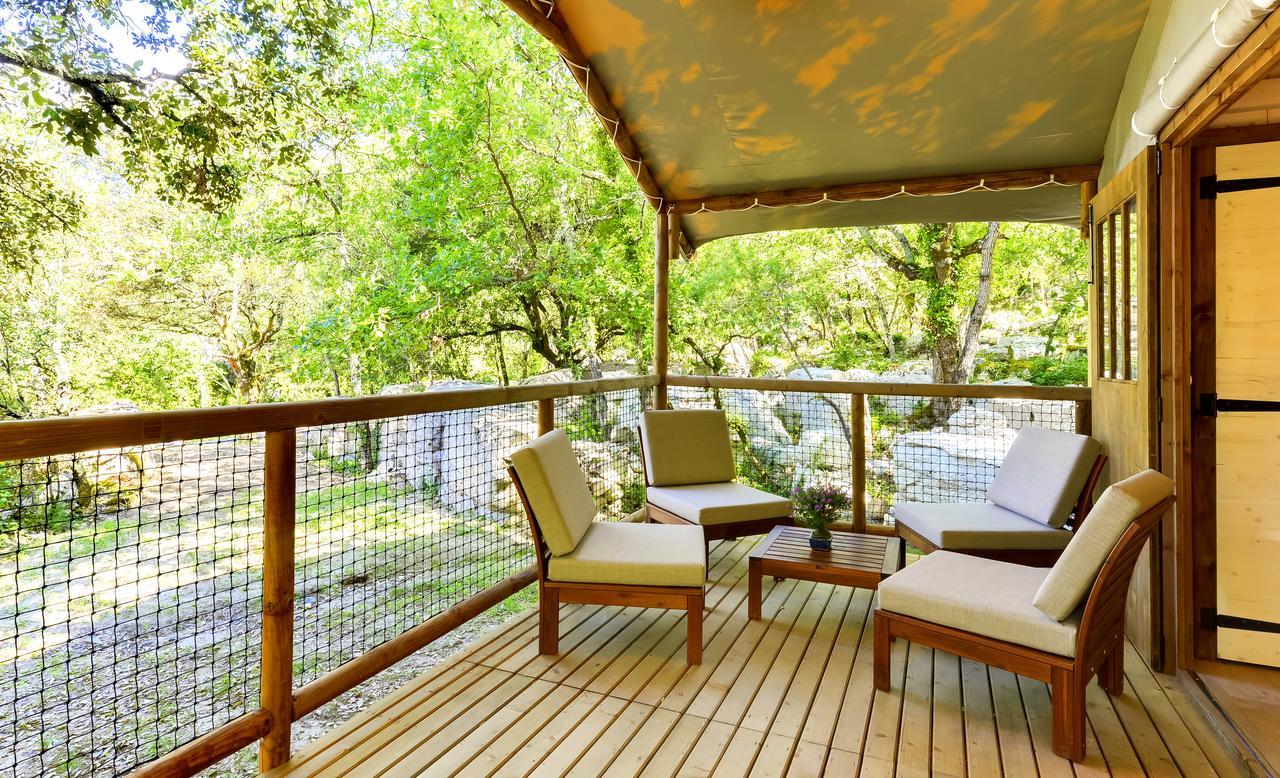 Cabanes Lodges Le Serviere Balazuc Exterior photo