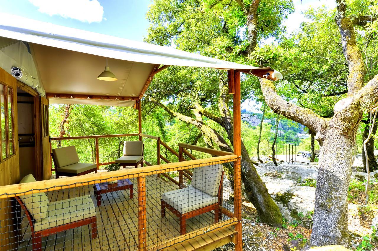 Cabanes Lodges Le Serviere Balazuc Exterior photo