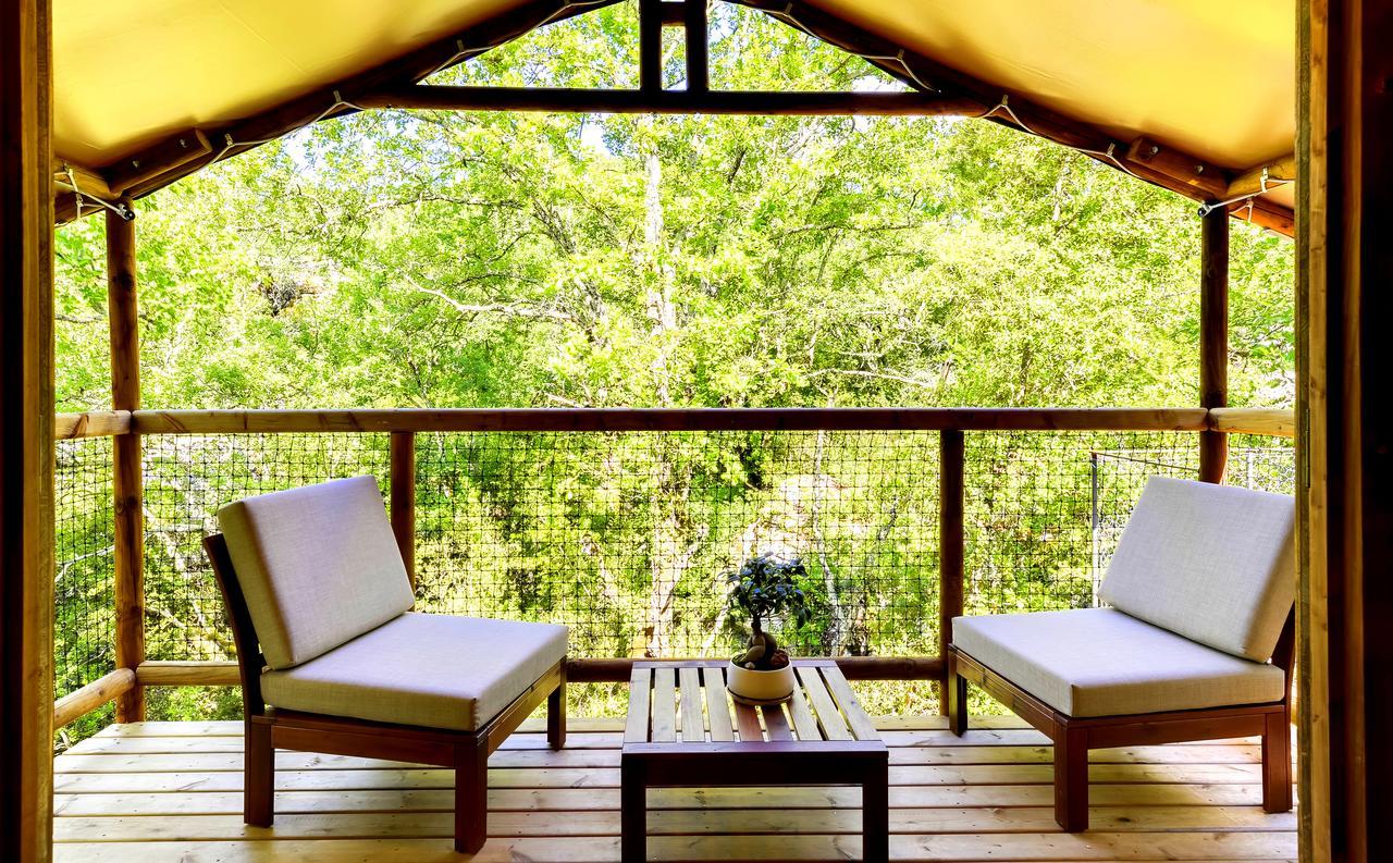 Cabanes Lodges Le Serviere Balazuc Exterior photo